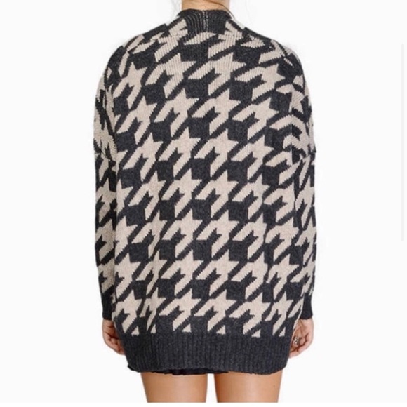 Dance & Marvel Open Front Houndstooth Cardigan - Picture 2 of 15